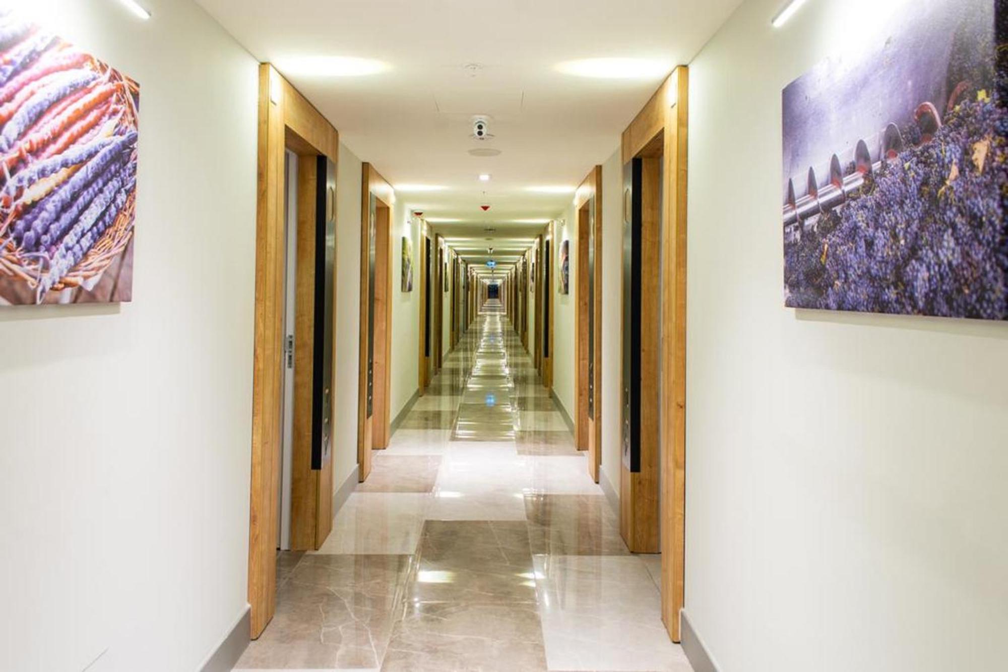 Orbi City Twin Towers Apartment Batumi Exterior foto